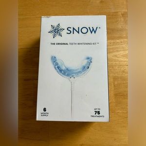 SNOW at home Teeth Whitening System NWT